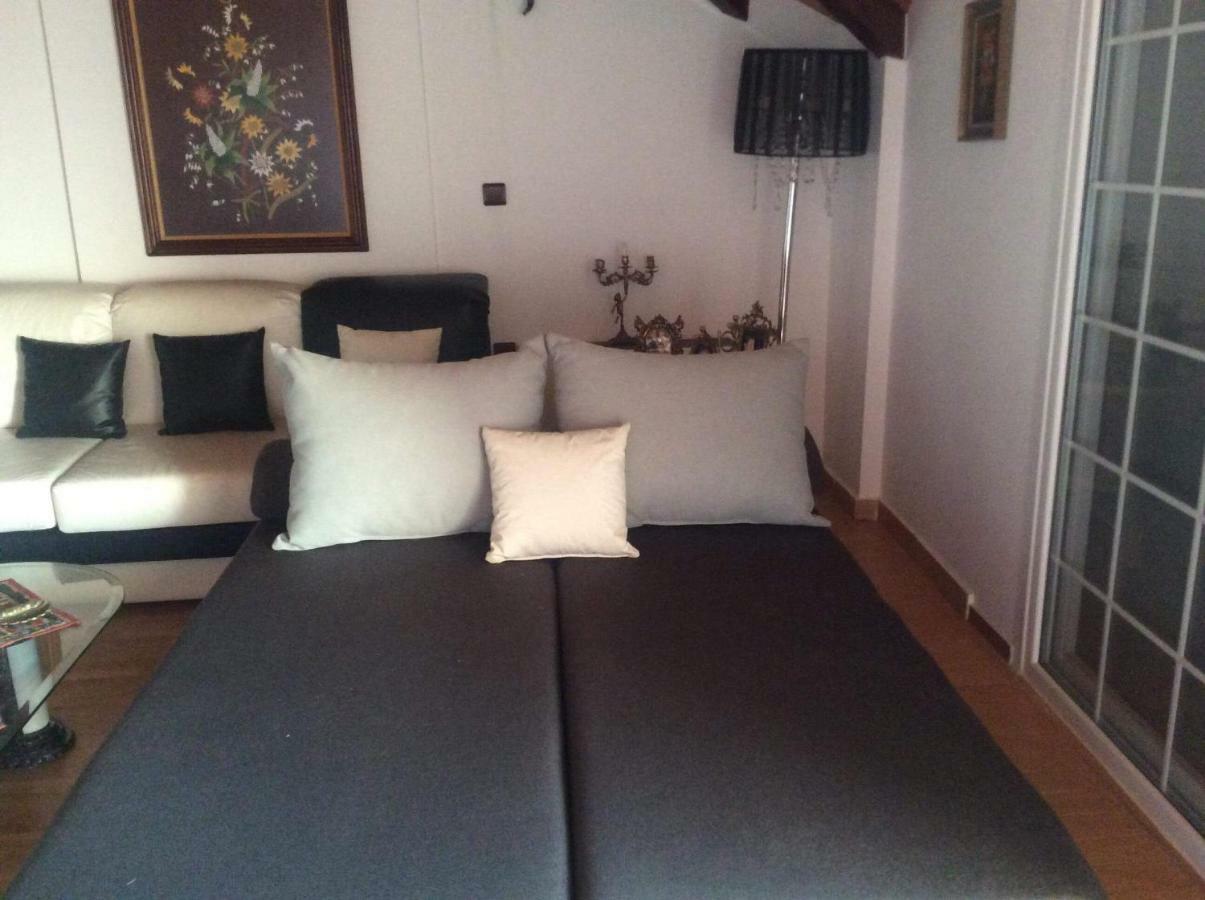 Suite In Front Of The Sea Nea Thesi Exterior foto